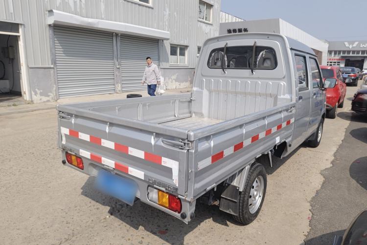 Used Wuling Zhiguang Small Truck 2020 1.2L Double Cab
