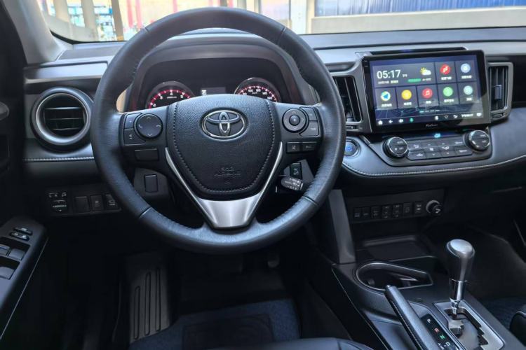 Used Toyota RAV4 2018 2.5L Automatic 4x4 Elite i Edition Gear Lever