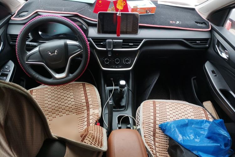 Used Wuling Hongguang S3 2019 1.5L Manual Comfort Model China VI Standard