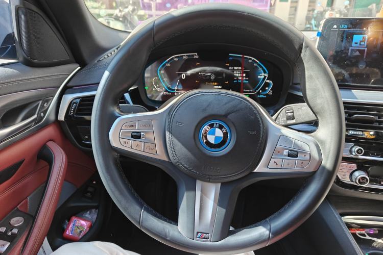 Used BMW 5 Series New Energy 2022 Second Facelift 535Le M Sport Package Steering Wheel