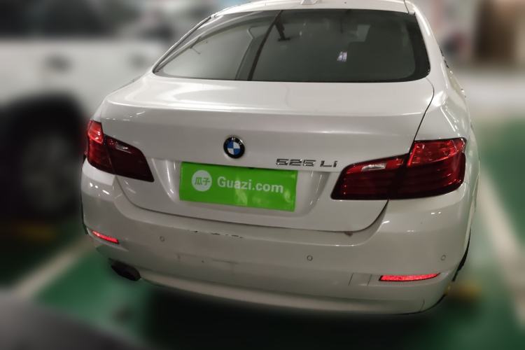 Used BMW 5 Series 2017 525Li Leading Model
