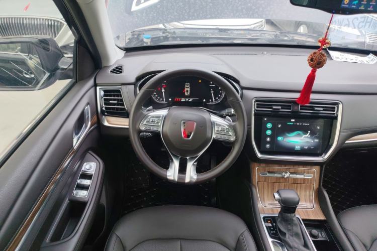 Used Roewe RX8 2018 30T Smart Connectivity Two-Wheel Drive Flagship Edition Steering Wheel