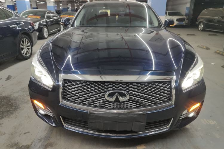 Used Infiniti Q70 2019 Q70L 2.0T Elite Plus Version
