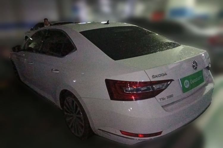 Used Skoda Superb 2016 TSI330 DSG Smart Drive Edition
