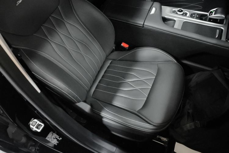 Used Chery Arrizo 8 2023 High-Performance Edition 2.0T DCT Powerfully Equipped Right Front Seat