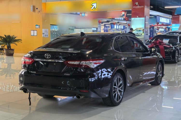 Used Toyota Camry 2021 2.5G Luxury Edition
