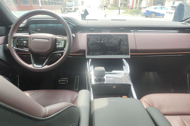 Used Land Rover Range Sport 2025 400 PS Dynamic SE Interior 2