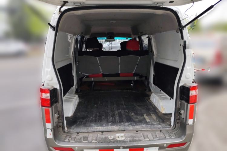 Used Jinbei Hiace X30  Trunk