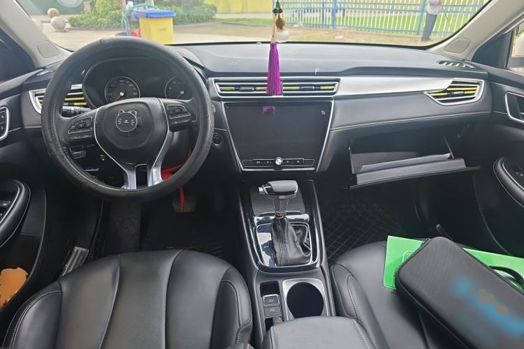 Used Roewe i5 2019 1.5L Automatic 4G Connected Langhao Edition
