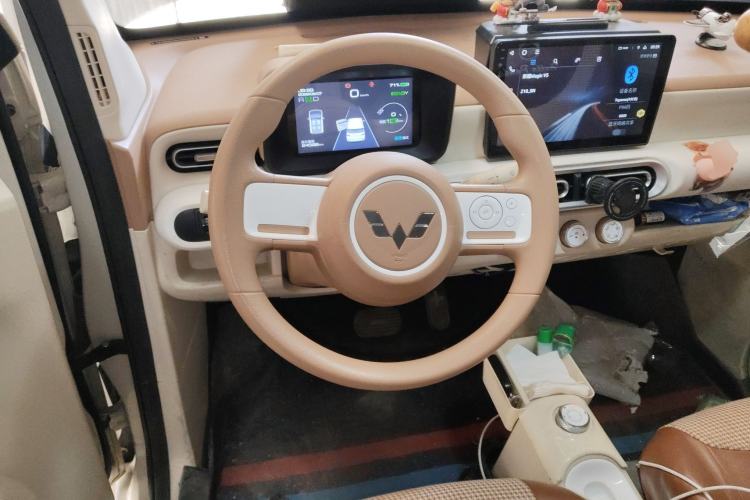 Used Wuling Hongguang MINIEV 2024 3rd Generation 215km Advanced Version