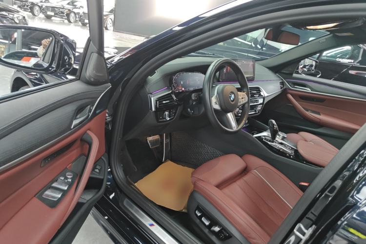 Used BMW 5 Series 2023 530Li Luxury Edition M Sport Package
