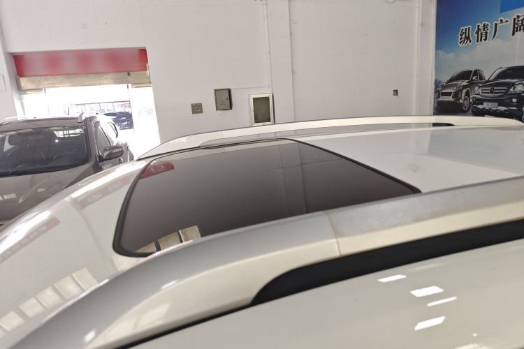 Used GAC Trumpchi GS4 2017 235T G-DCT Two-Wheel Drive Elite Edition Roof