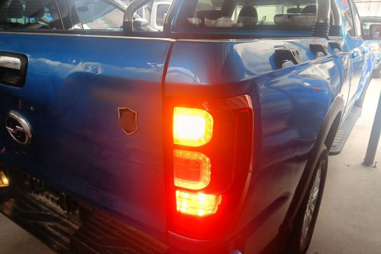 Used Zxauto Terralord 2021 2.5T Passenger Diesel Two-Wheel-Drive Luxury Big Double
