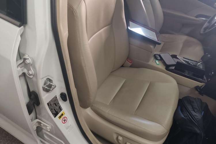 Used Toyota Camry 2012 Luxurious Edition 2.5HG Zunrui
