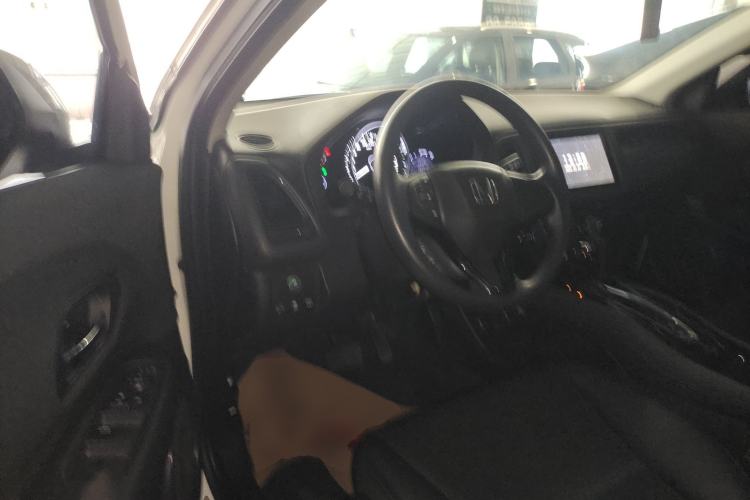 Used Honda Vezel 2020 1.5L CVT Pioneer Edition
