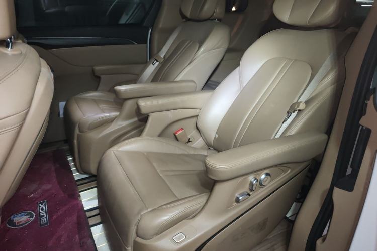 Used Buick GL8 2021 ES Land Cruiser 653T Flagship Model Left Rear Seat