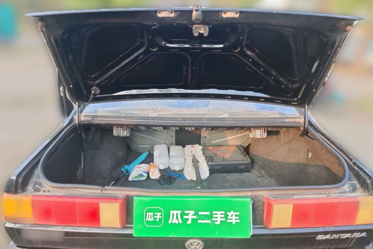 Used Volkswagen Santana Classic 2007 1.8L Jingchang Model Trunk