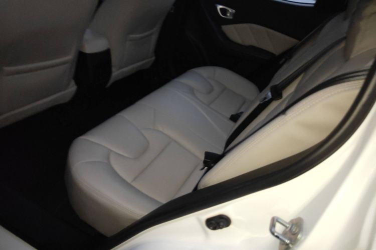 Used GAC Trumpchi GA3S Vision 2014 1.6L Automatic Luxury ESP Version