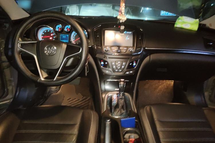 Used Buick Regal 2014 1.6T Fashionable Tech Edition Center Console