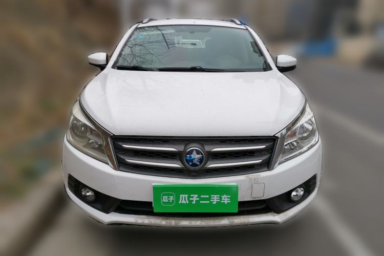 Used Venucia T70 2015 2.0L CVT Smart Choice Edition
