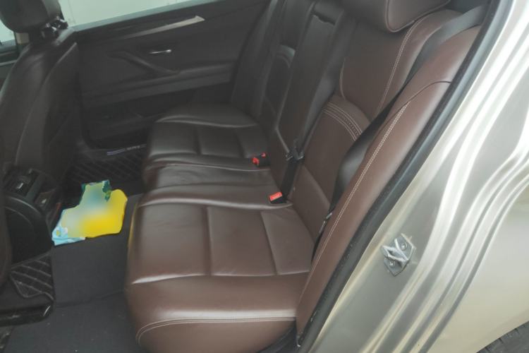 Used BMW 5 Series 2014 525Li Luxury Design Package Left Rear Seat