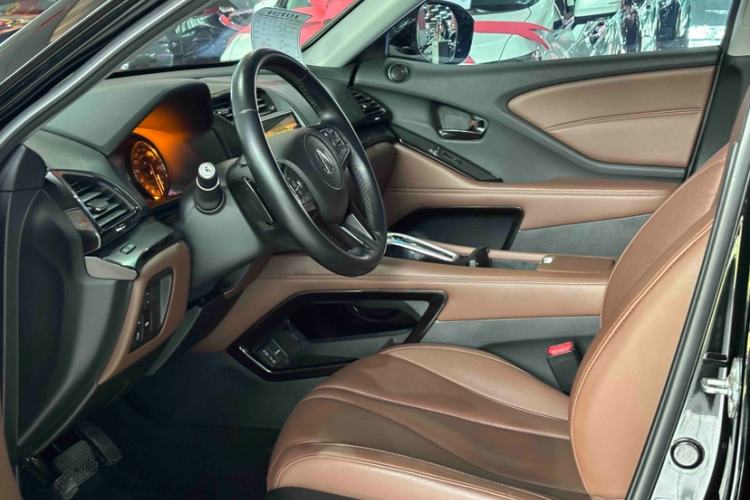 Used Acura CDX 2016 1.5T Two-Wheel Drive Deluxe Edition Interior 5