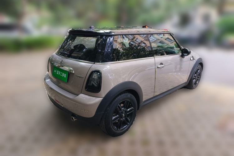 Used MINI 2011 1.6L ONE
