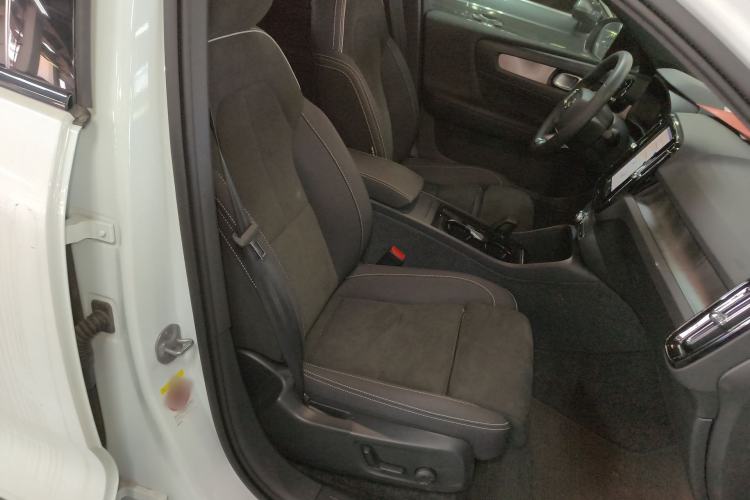 Used Volvo C40 2024 Long-Range PRO Version