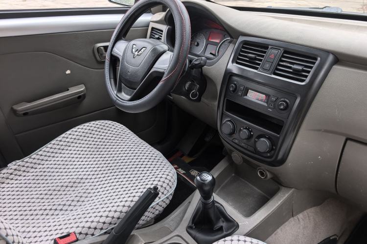 Used Wuling Rongguang V 2019 1.5L Practical Model China VI LAR