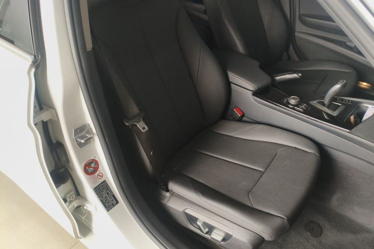 Used BMW 3 Series 2017 320Li Fashion Model
