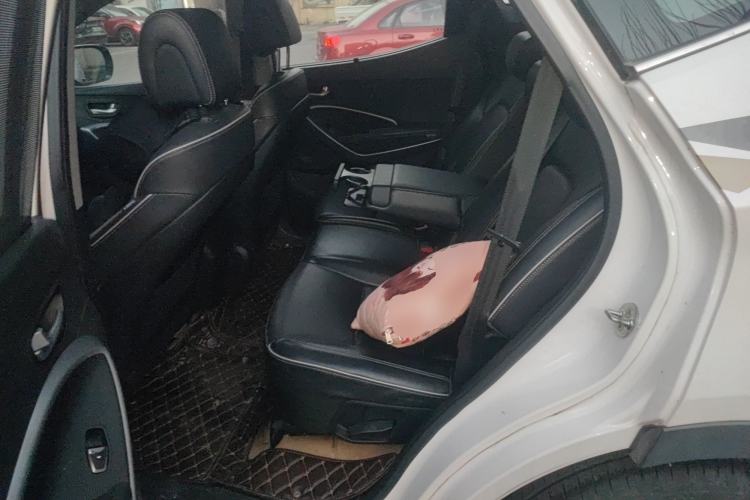 Used Hyundai Santa Fe 2017 2.0T Automatic All-Wheel Drive Smart 7-Seater
