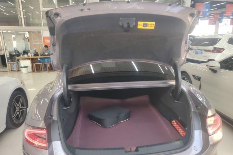 Used Xiaomi Auto SU7 2024 Four-Wheel Drive Ultra-Long Range Advanced Intelligent Driving Max Edition
