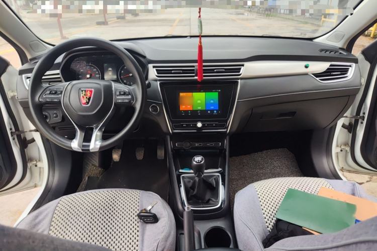 Used Roewe i5 2020 1.5L Manual 4G Connect Luxury Edition