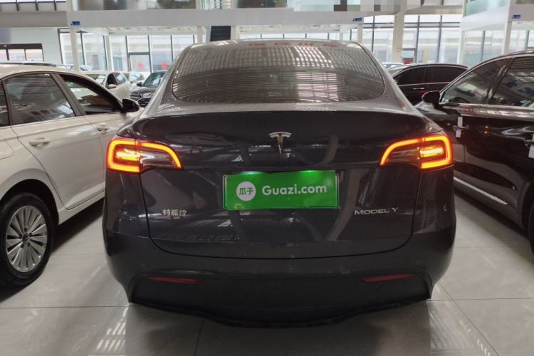 Used Tesla Model Y 2023 Rear-Wheel-Drive Version Rear
