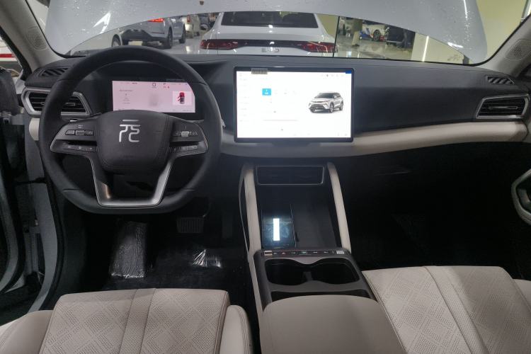 Used BYD Yuan UP 2025 Intelligent Driving Version 401 km Leading Edition