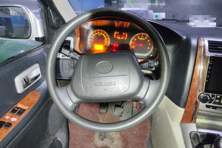 Used Jinbei Grace 2018 2.0L Express Comfort 7-Seater V19
