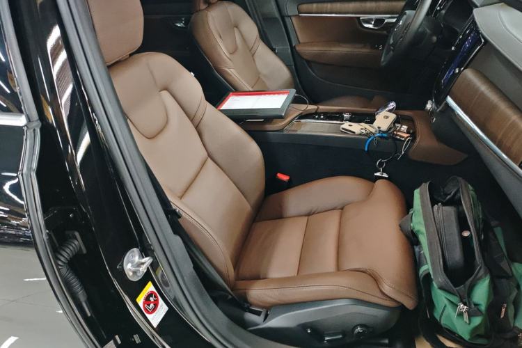 Used Volvo S90 2025 B5 Zhiyuan Luxury Edition