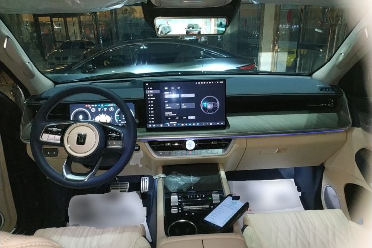 Used Tank 500 New Energy 2026 Model—Hi4-Z Smart Enjoyment Version Center Console