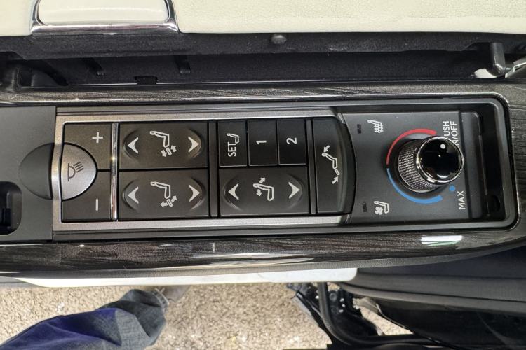 Used Lexus LM 2020 300h Seven-Seat Elegant Edition