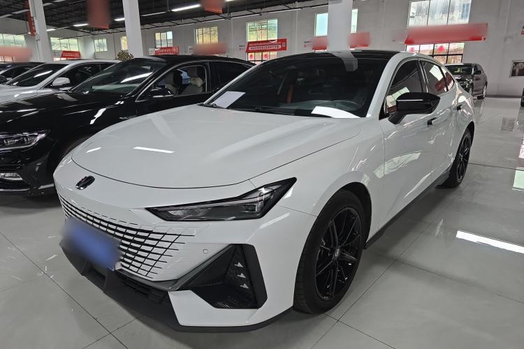 Used CHANGAN UNI-V 2023 1.5T Prestige Model