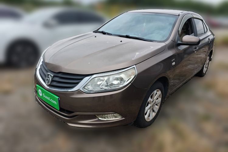 Used Baojun 630 2013 1.5L manual Comfort trim