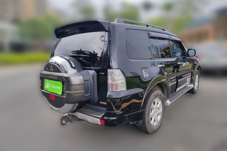 Used Mitsubishi Pajero 2016 3.0L Automatic Prestige Version China V Standard
