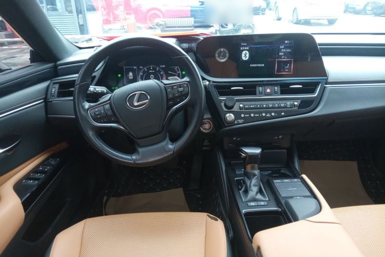 Used Lexus ES 2021 200 Excellence Edition
