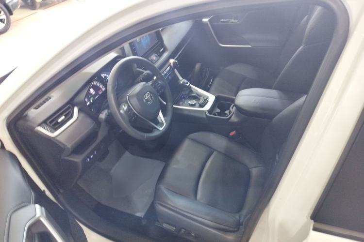 Used Toyota RAV4 2020 Dual-Engine 2.5L E-CVT 4x4 Elite PLUS Edition