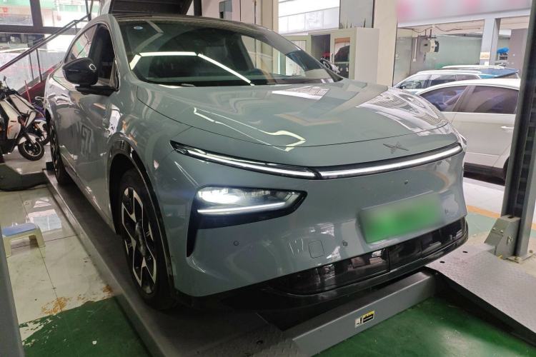 Used XPeng G7 2025 702 Max Front Right 45 Deg