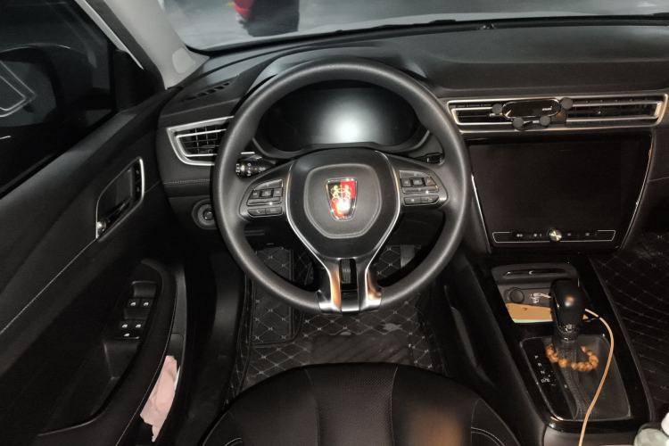 Used Roewe i5 2020 1.5L Automatic 4G Connect Luxury Flagship Edition
