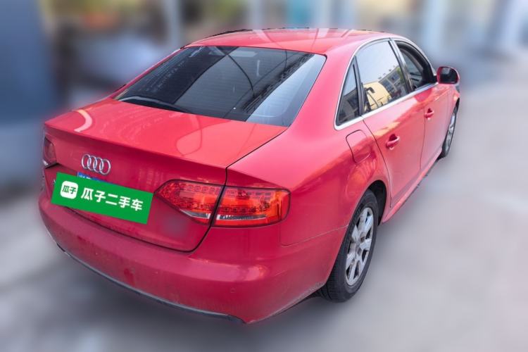 Used Audi A4L 2012 2.0 TFSI automatic Comfort trim level