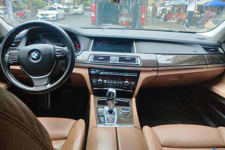 Used BMW 7 Series 2013 730Li Luxury Model
