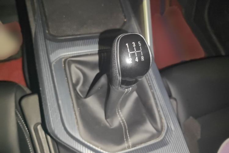 Used Geely Auto Emgrand 2025 4th Generation 1.5L Manual – Dragon Edition