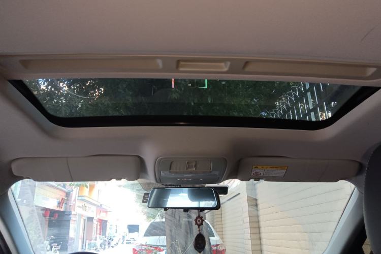 Used Roewe i6 New Energy 2017 45T Hybrid Connect & Smart Enjoyment Edition
